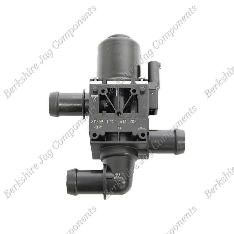 XF 2016 Heater Water Valve with Fuel Fired Heater T4N26430